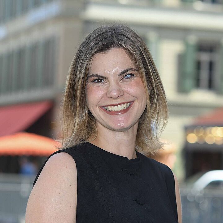 Linda Arnold